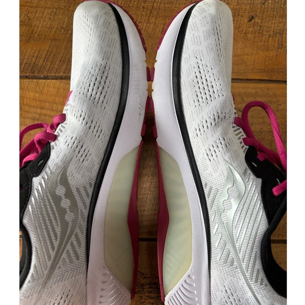 Saucony Guide 14 Womens Alloy Cherry Running Shoes PWRRUN Formfit‎ Sneakers 11